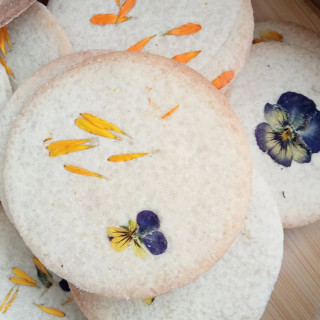 Cookies Fleuris Artisanaux – Fleurs Comestibles | Fait en Occitanie